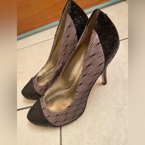 Lulu Townsend Lacy Glitter Faux Leather Pumps Size 8.5